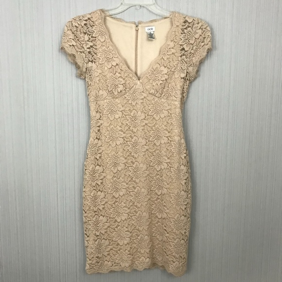 Cache Dresses & Skirts - Cache Beige Lace Dress